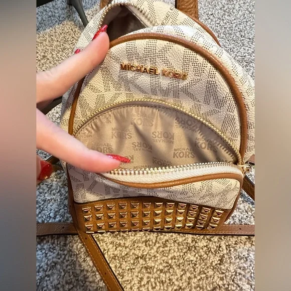 Micheal Kors Extra small backpack - Picture 5 of 6